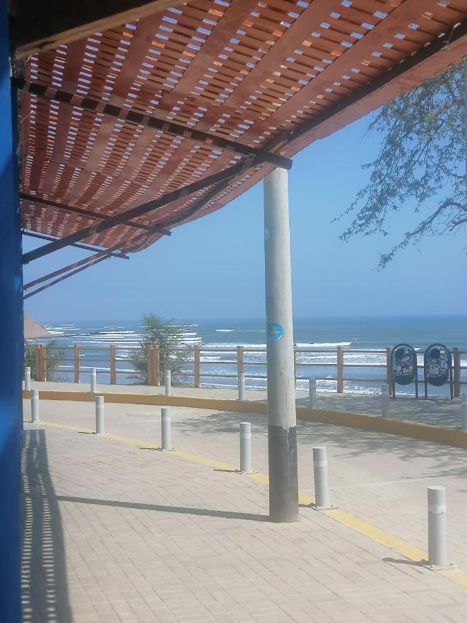 Hospedaje Restaurante El Hombre Puerto Chicama Εξωτερικό φωτογραφία