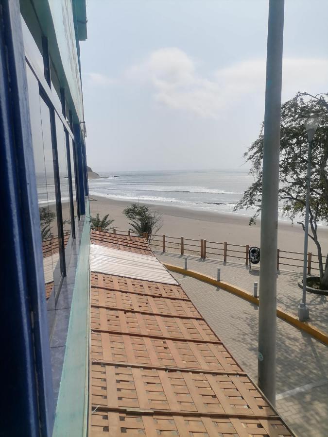 Hospedaje Restaurante El Hombre Puerto Chicama Εξωτερικό φωτογραφία