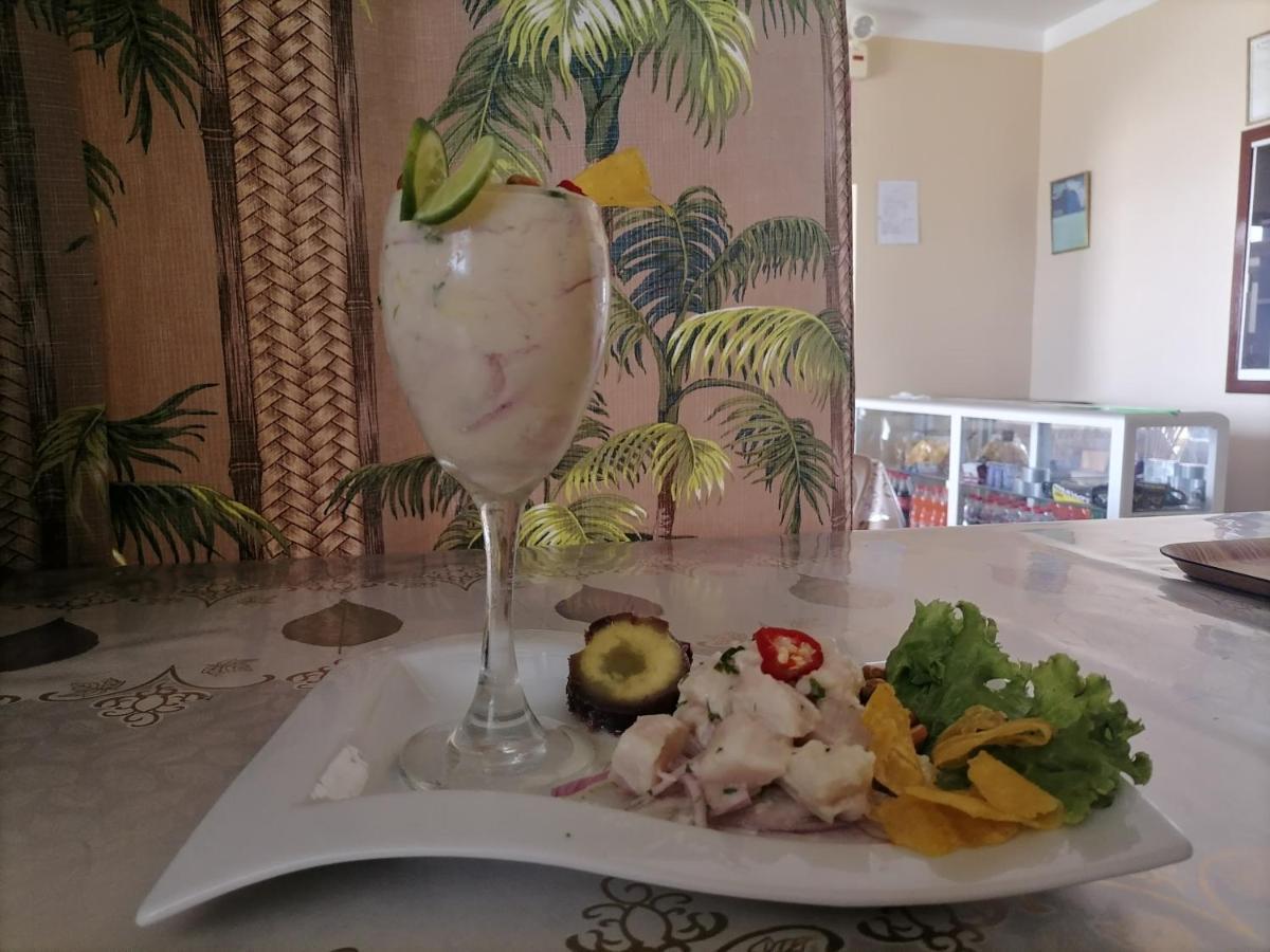 Hospedaje Restaurante El Hombre Puerto Chicama Εξωτερικό φωτογραφία
