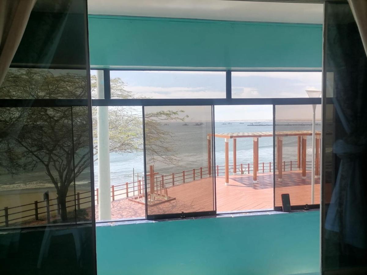 Hospedaje Restaurante El Hombre Puerto Chicama Εξωτερικό φωτογραφία